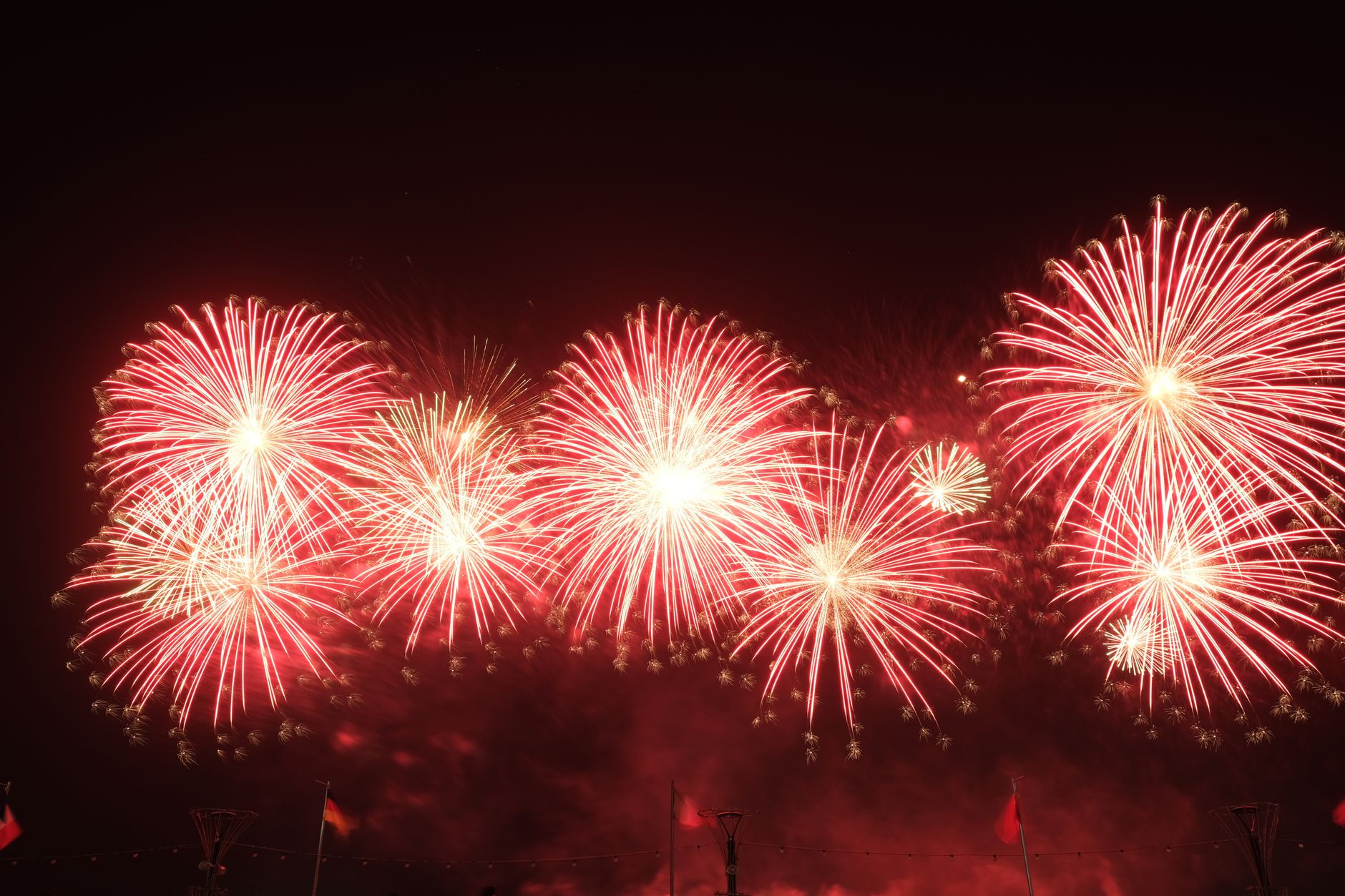 Ilustracja: The British Tradition of Guy Fawkes: Bonfire Night in L The British Tradition of Guy Fawkes: Bonfire Night in Local UK Communities - zdjecie w tresci