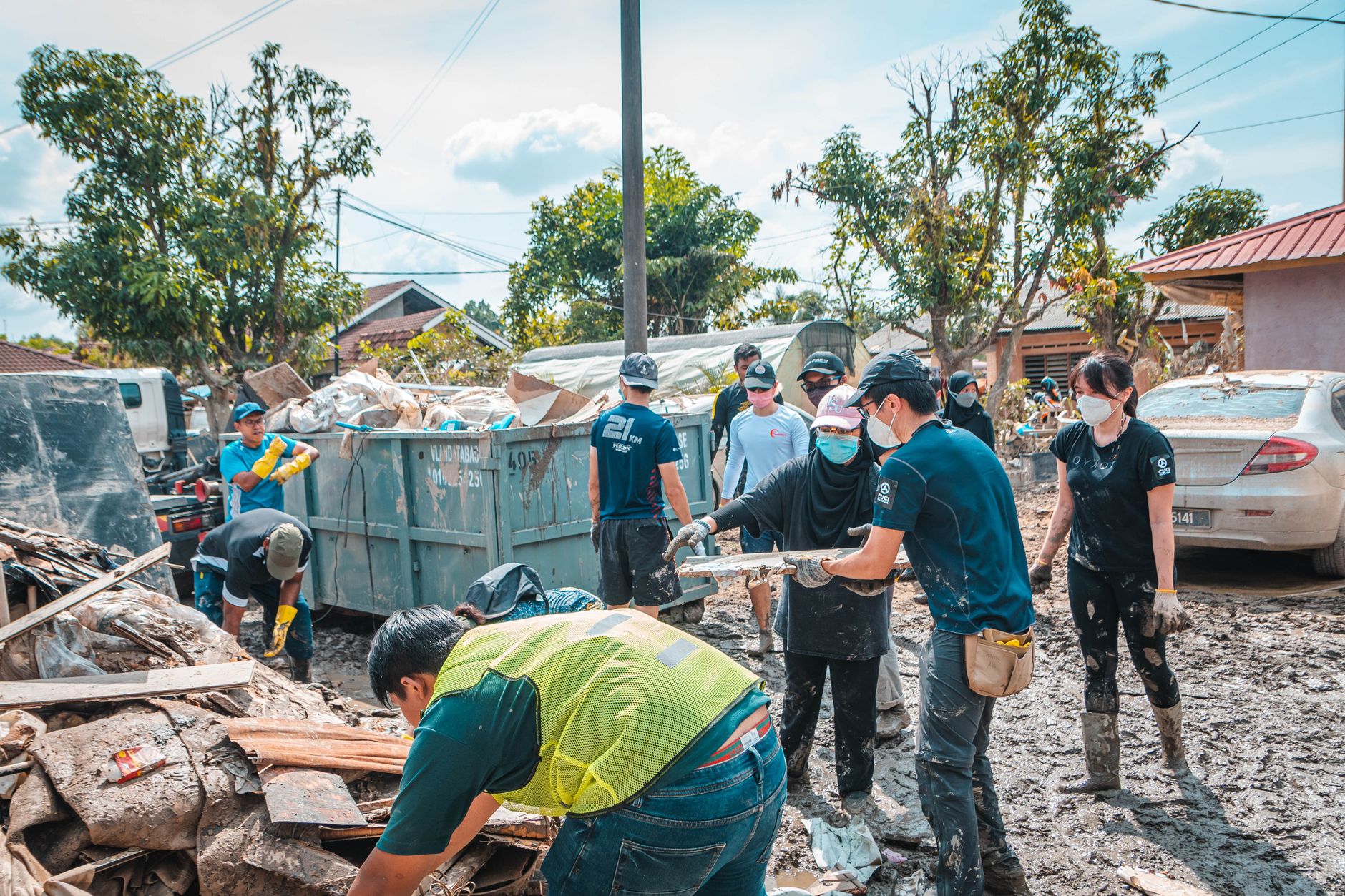Ilustracja: Community Interest Company vs Charity: Choosing the Rig Community Interest Company vs Charity: Choosing the Right Structure for Your UK Community Project - zdjecie w tresci