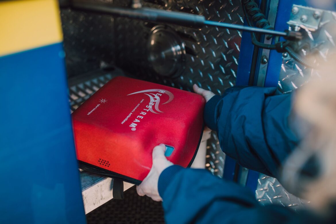 Community Defibrillator Installation Guide UK: Costs, Siting and Registration - ilustracja artykulu